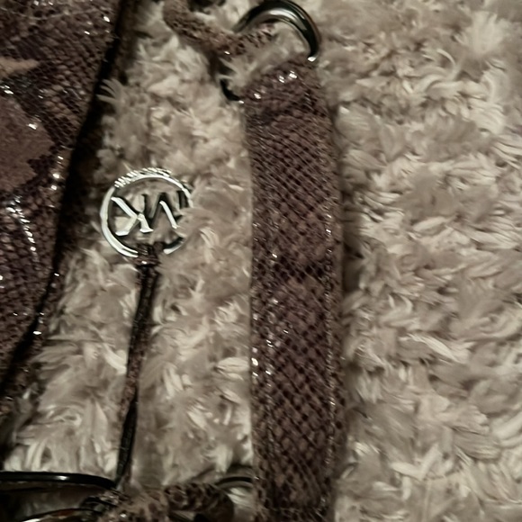 MK animal print beautiful bag shoulder purse like brand new used only few times - Picture 9 of 9